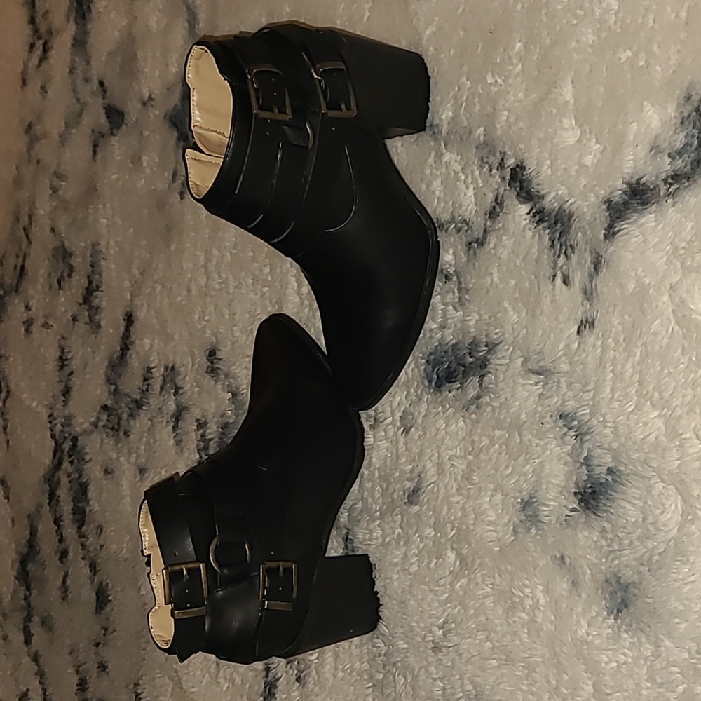 Women's booties